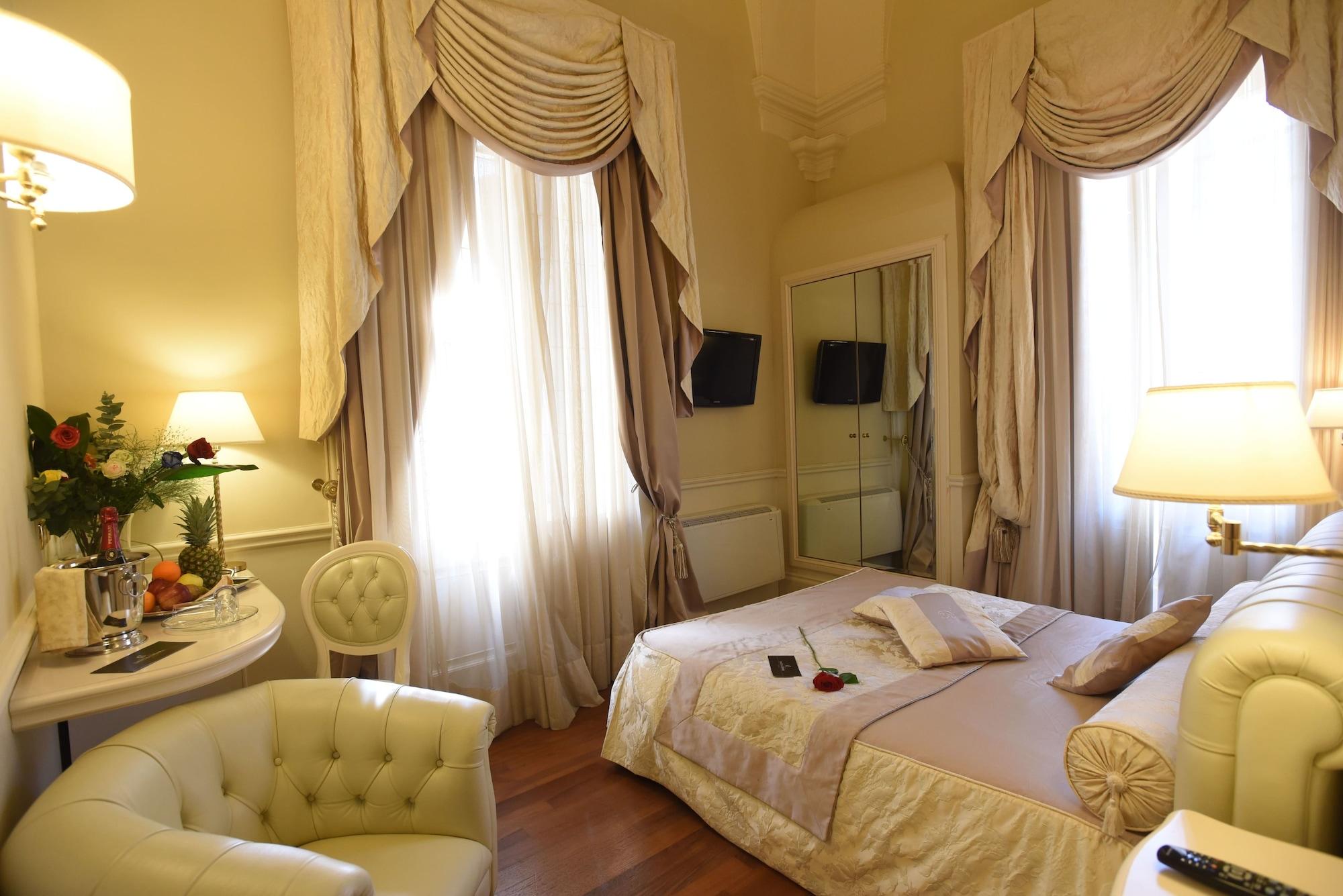 Santa Chiara 4*