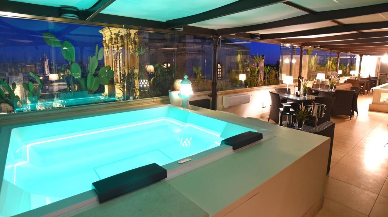 Hotel Santa Chiara 4*